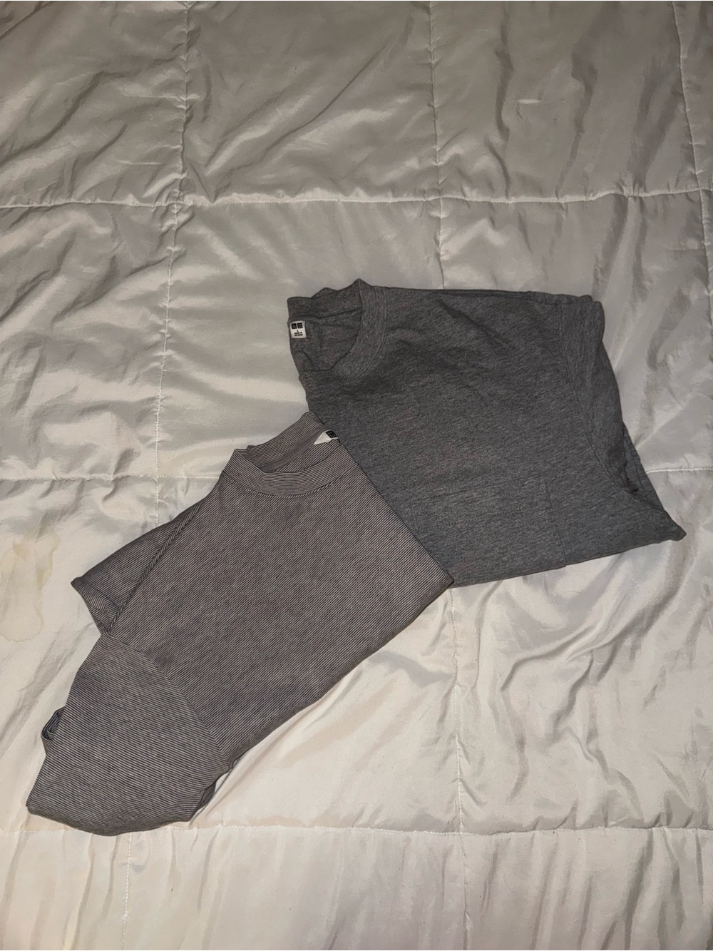 Men's Uniqlo Crewneck Shirts